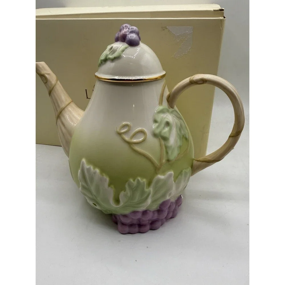 Lenox Teatime Pear-Fection Pear & Grapes Teapot 799737 w/ Box 7.5